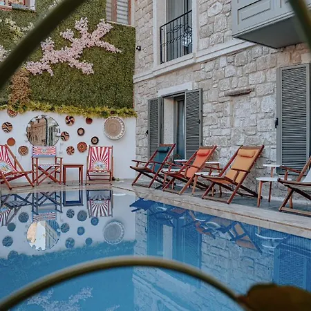 The Comelly Alacati Hotel