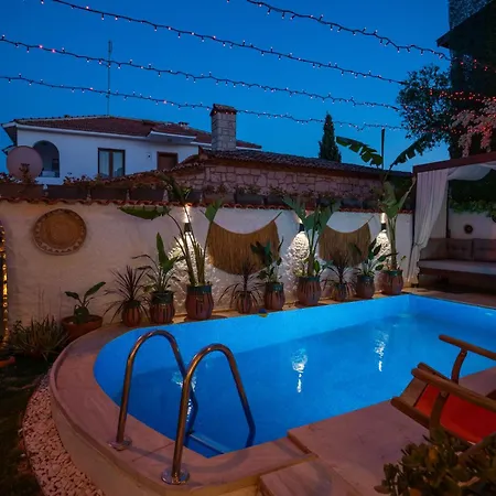 The Comelly Alacati Otel Çeşme