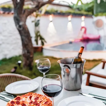 Hotel The Comelly Alacati Cesme