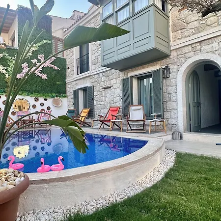 The Comelly Alacati Hotel Cesme